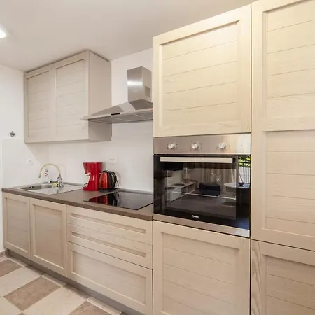 Apartment Stinice *
