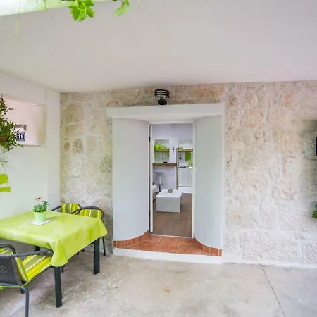 Stinice Gradac (Split-Dalmatia)