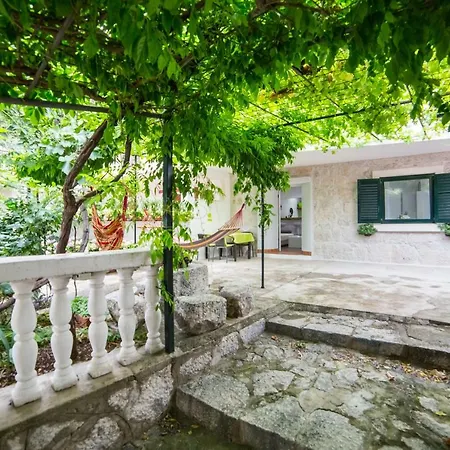 Lägenhet Stinice Gradac (Split-Dalmatia)