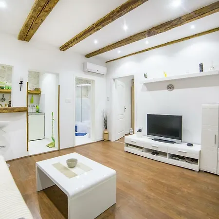 Stinice Apartamento *