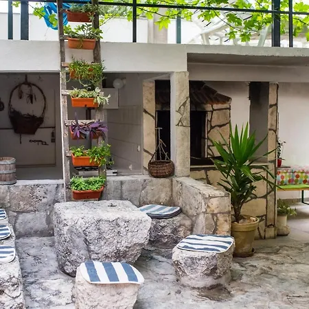 Stinice * Gradac (Split-Dalmatia)