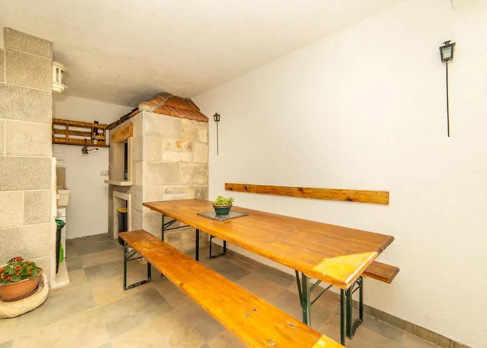 Stinice Apartment *